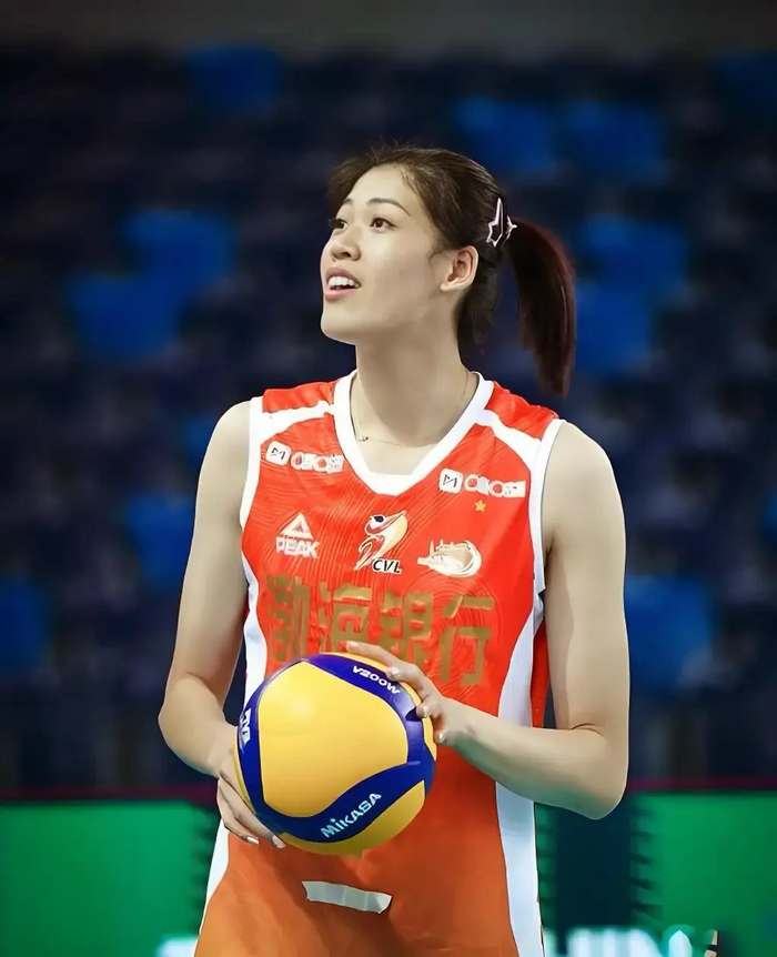 乐鱼体育-心疼李盈莹!国家队核心靠保鲜膜+扶他林硬扛,朱婷的悲剧又重演|女排|中国女排|康复|运动员|伤病_新浪体育_新浪新闻
