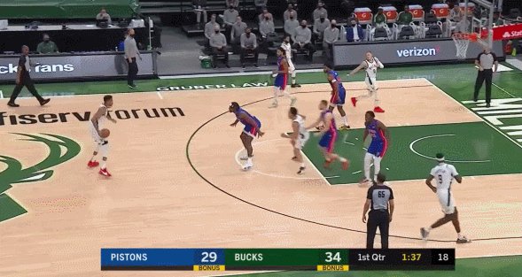 实时比分-积极化学反应初养成 字母哥与福布斯挡拆现奇效